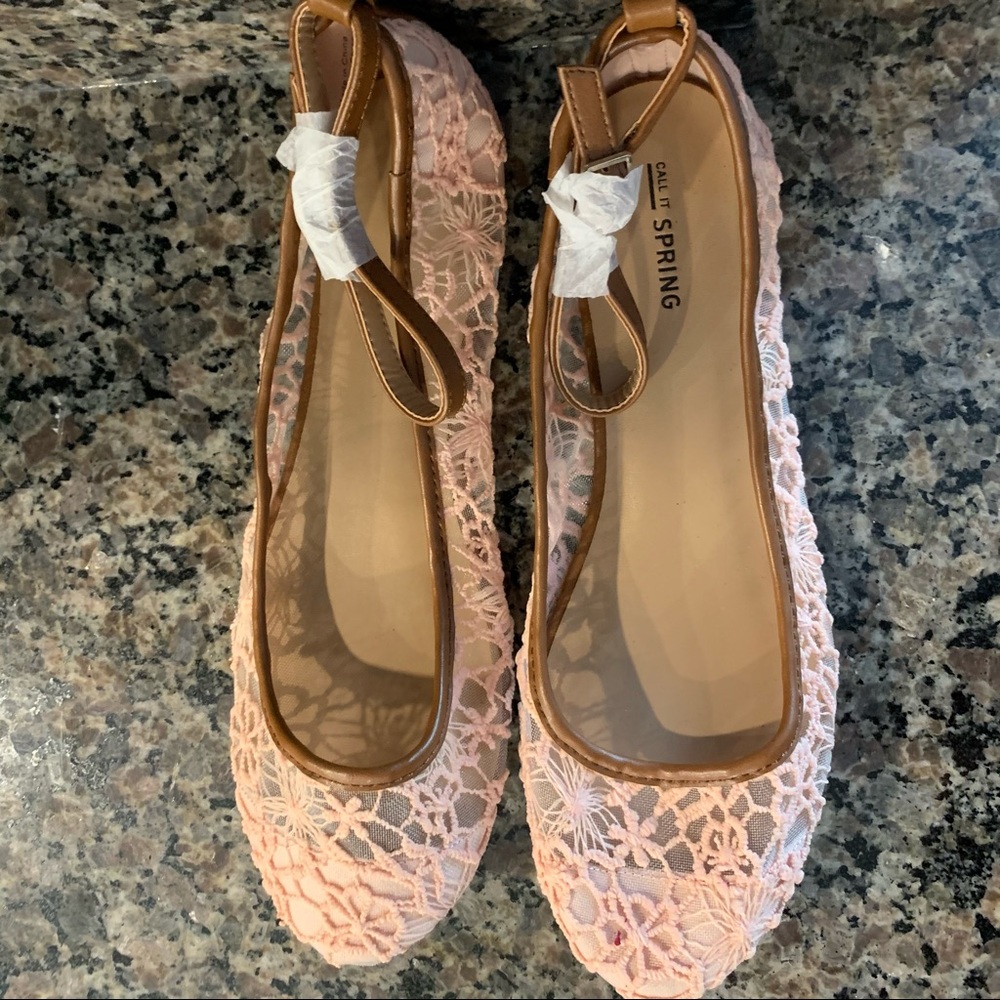 NEW Call it Spring Pastel Pink Lace Flats - Picture 4 of 5